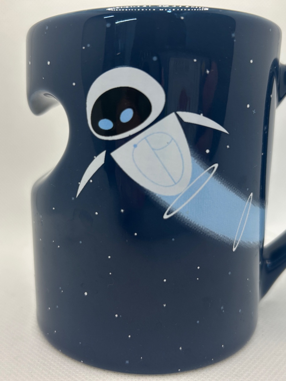 Disney's Wall-E Eve Half Heart 12 oz Coffee Mug in Dark Blue Excellent Condition